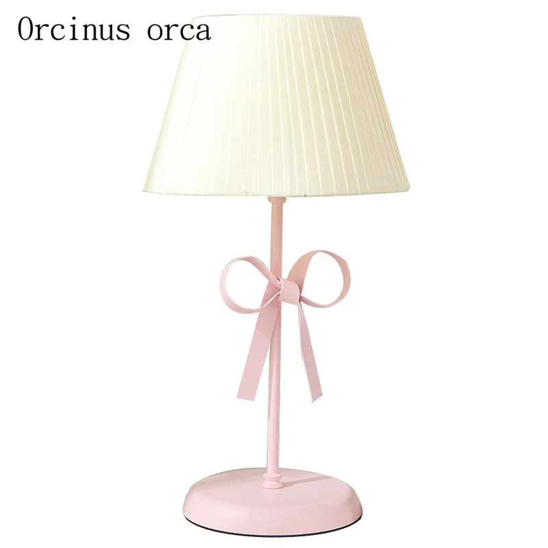 The small fresh and lovely bowknot desk lamp children room Princess Girls bedroom bedside lamp warm creative desk lamp