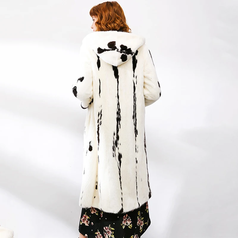 Futro z norek importowanych z Chin, zimowe, damskie, z aksamitu i futra norek, z kołnierzem wykładanym, patchworkowe, w kropki, bardzo długie, prawdziwe futro z norek.