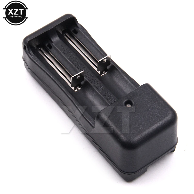 عالية الجودة 1 قطعة العالمي المزدوج شاحن بطارية الذكية ل 18650 14500 16340 10440 26650 قابلة للشحن بطارية ليثيوم أيون 3.7V شاحن