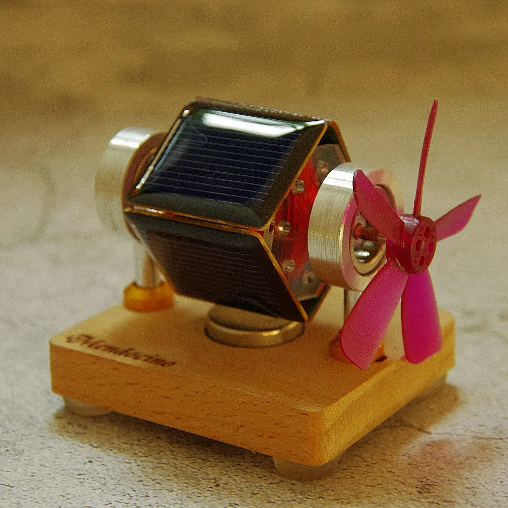 Mendocino Motor  solar toy Free energy magnetic suspension Science physics toy