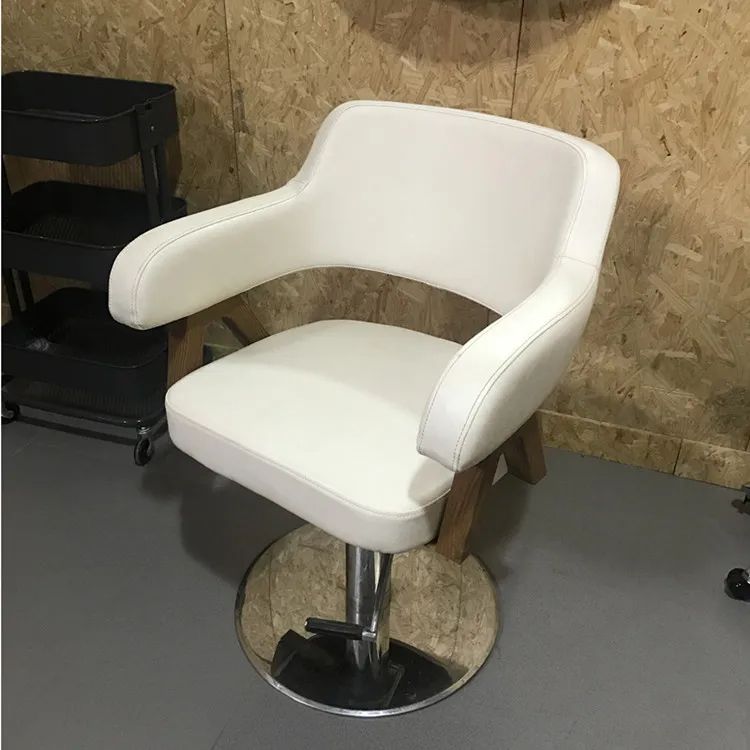 Simple barber chair hair salon special cut hair chair hairdressing shop hair chair European style modern style chair.