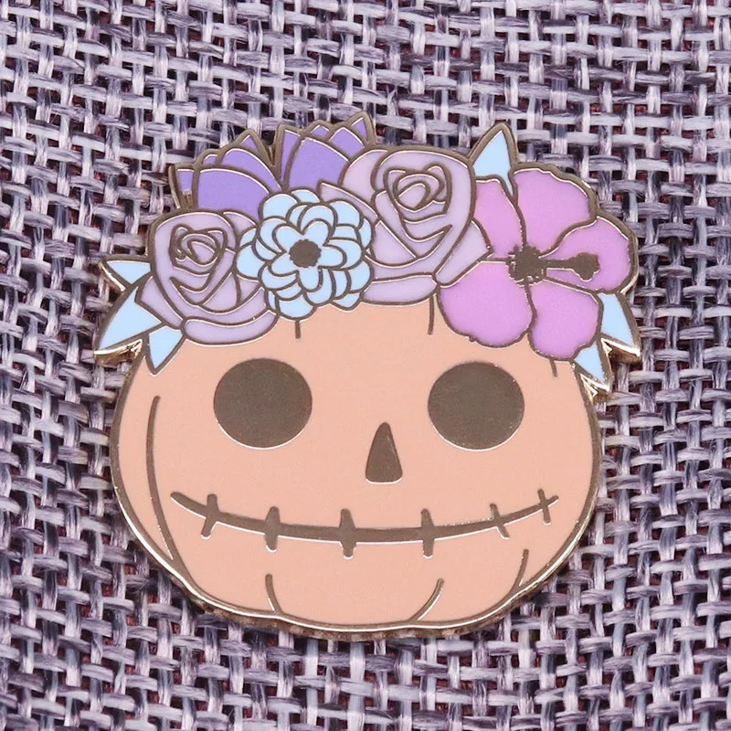 

Happy Halloween Rustic Spooky Pumpkin Halloween Party Decor Pin badge