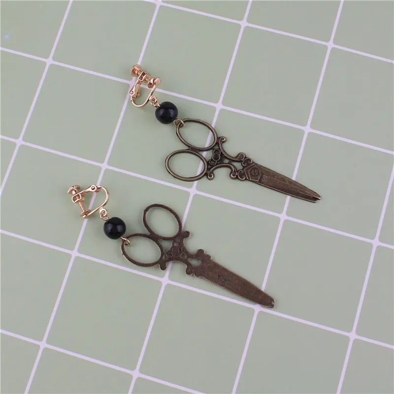 New Arrival Vintage Fashion Big Scissors Shape Clip on Earrings for Women Party Luxury Simulated Pearl Needn\'t Ear Hole Earrings