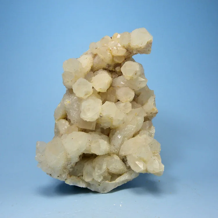 Inner Mongolia natural white crystal stone mineral no teaching specimen processing mineral specimen collection Kistler