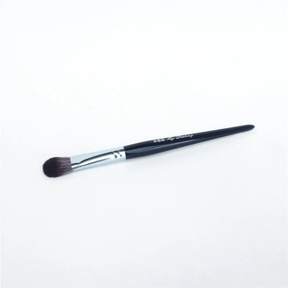 My Destiny 034 Precision Highlighter Brush - Soft Flat Round Precision Shading Blending Sculpting Brush - Makeup Blender Tool