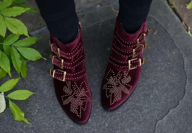 Newest Burgundy Velvet Women Ankle Boots Fashion Studded Flowers Ladies Buckle Boots Sexy Point Toe Female Knight Boots Med Heel