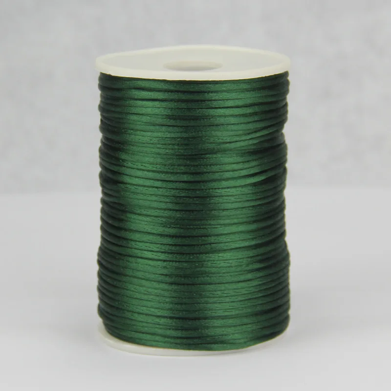Nieuwe 2,5 mm 100 yard Chinese knoopkoord 24 kleuren Rattail satijn gevlochten string sieraden bevindingen kralen touw voor DIY mode ambacht