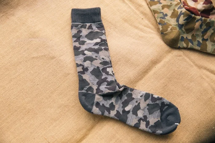 1 pairs Japanese single Harajuku Sen retro tube men high quality camouflage socks Street dead fly skateboard tide socks