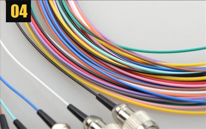 12 core berwarna FC kuncir optik 1mtr 1,5mtr SM serat G652D kabel ftth bundel ekor babi 12 port Kelas A pabrik ferrule ELINK