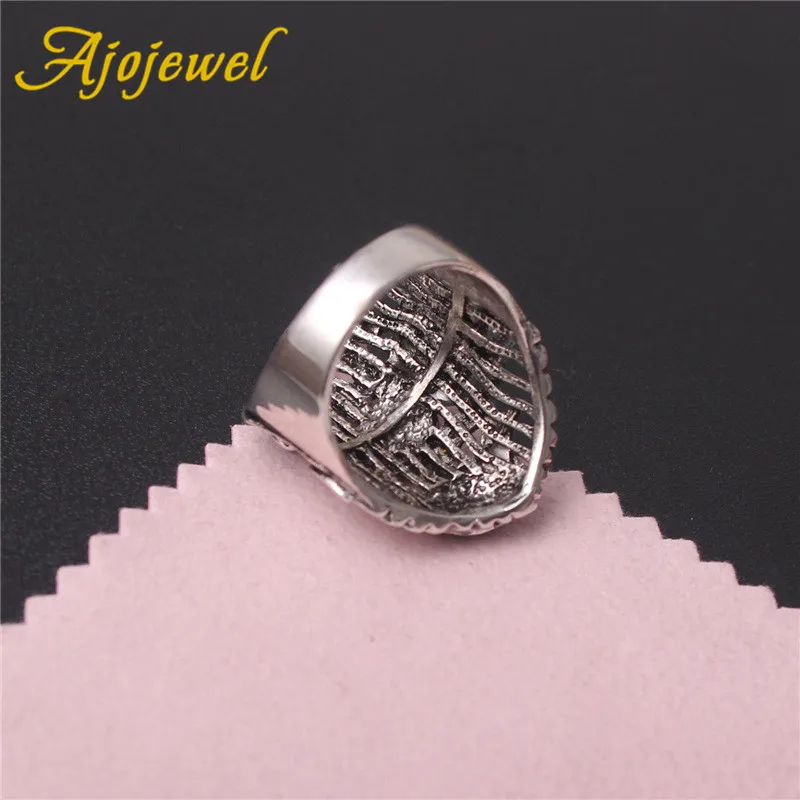 Ajojewel Hollow Plant Leave Vintage Rings Green Stone Woman Jewelry Retro Accessories