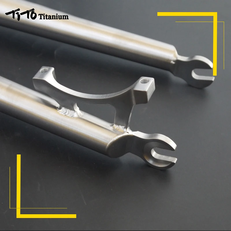 TiTo Gr.9 Titanium alloy road bike front fork 700C disc brake Bicycle Fork break wind Titanium fork Elliptical tarped shape tube