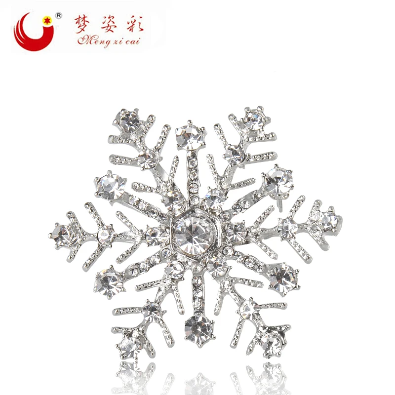 2020  New Arrival Snowflake Brooch Blue Crystal Broches Rhinestone white  Alloy Brosches for Women Christmas Gifts Accessories