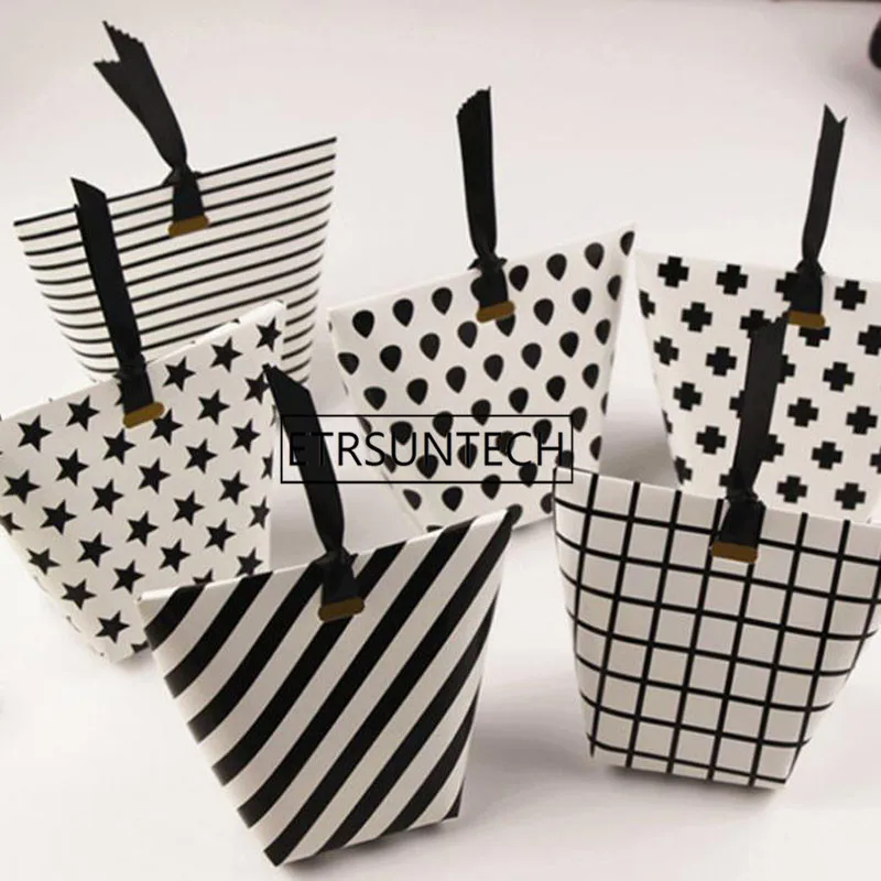 

500pcs Creative Stripe Star Drop Pattern Paper Gift Bag Treat Box Candy Carrier Present Boxes Kids Gift Party Decoration