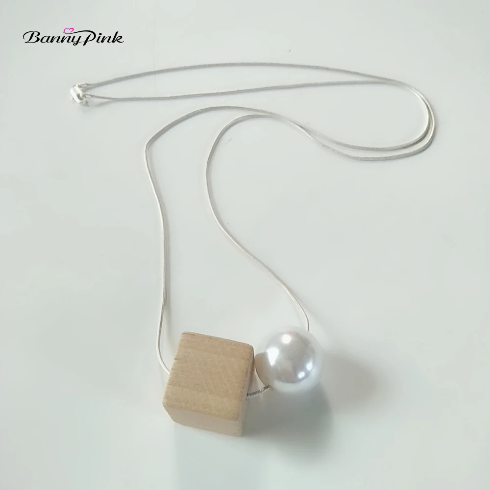 Banny Pink Chunky Round Imitation Pearl Square Wood Pendant Necklace Simple Snake Chain Long Women Necklace Sweater Chain Neck