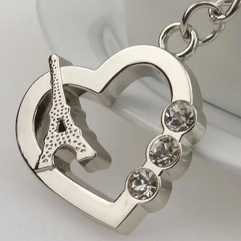 200pcs Metal Heart Shaped Keyrings Paris Tower Keychains for Tourist Souvenirs Promotion Gifts ZA6717