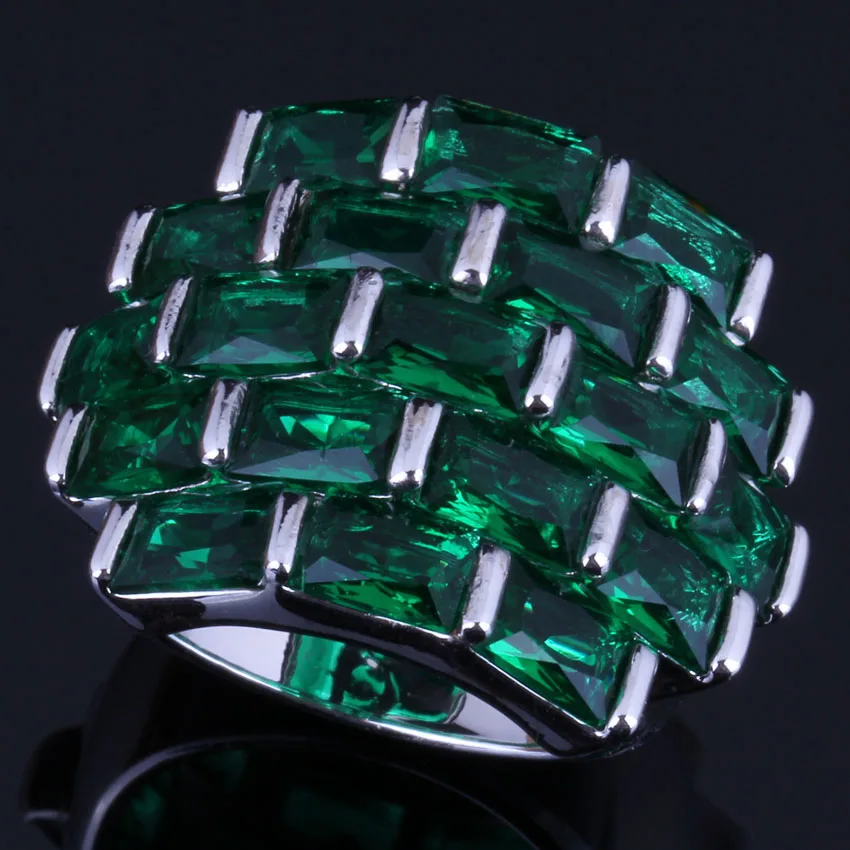 Magnificent Big Rectangle Green Cubic Zirconia Silver Plated Ring V0536