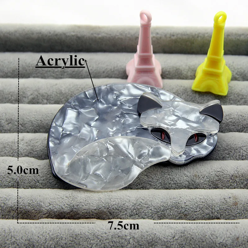 FishSheep Acrylic Fox Brooches For Women Fashion Plastic Animal Style Cat Brooch And Pins Badges Gifts New 2018 Dress Accessory