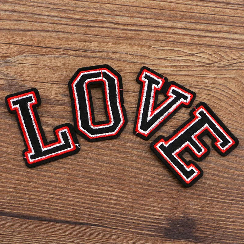 1 pcs/lot Cartoon Random Color PEACE Letters Embroidery Iron On Patches Clothes Appliques Sew On Motif Badge DIY Clothing Bag