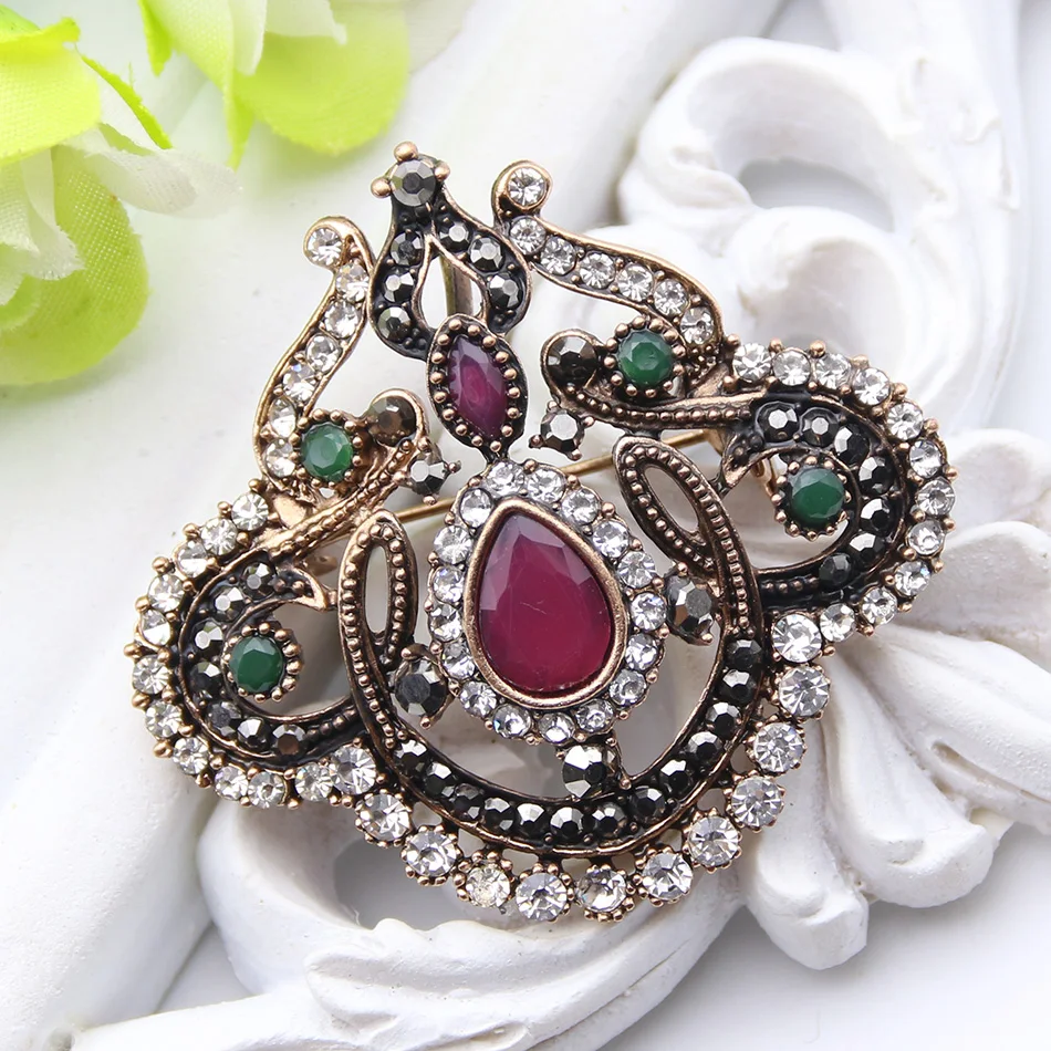 Hollow Flower Brooch For Women  Jewelry Multicolor Resin Turkish Brooches Broches Antique Gold Color Ladies Banqust Pins Gift