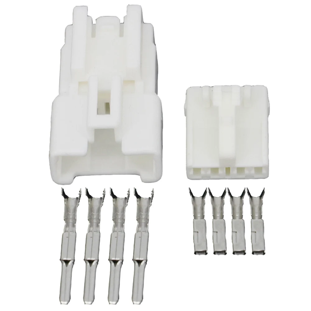 4 Pin Jacket Automotive Connectors White Automotive Connectors With Terminal DJ7044Y-2.2-11/21 4P