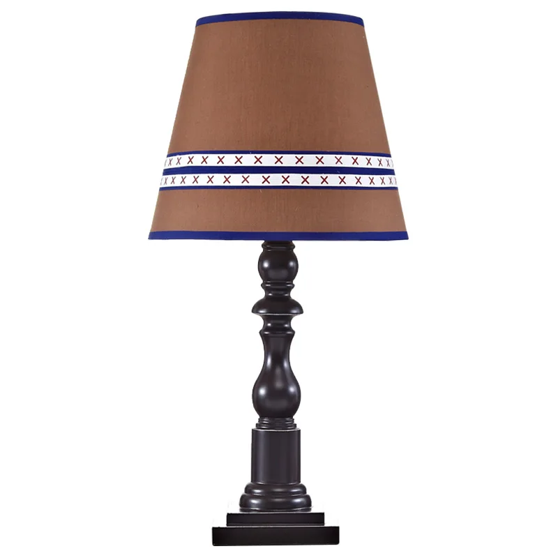 British Garden personality decoration desk lamp boy bedroom bedside lamp European retro LED fashion fabric table lamp