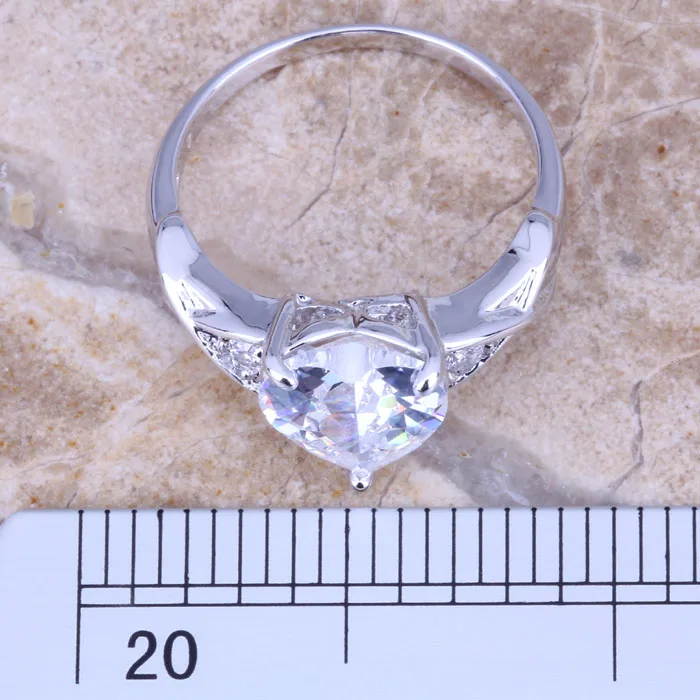 Magnificent White CZ Silver Plated  Women's Jewelry Ring Size 6 / 7 / 8 / 9 R0474