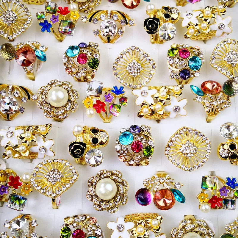 50Pcs /Lots Mixed Style Gold Rhinestone Women Rings Lots Wholesale Fashion Jewelry LR4162