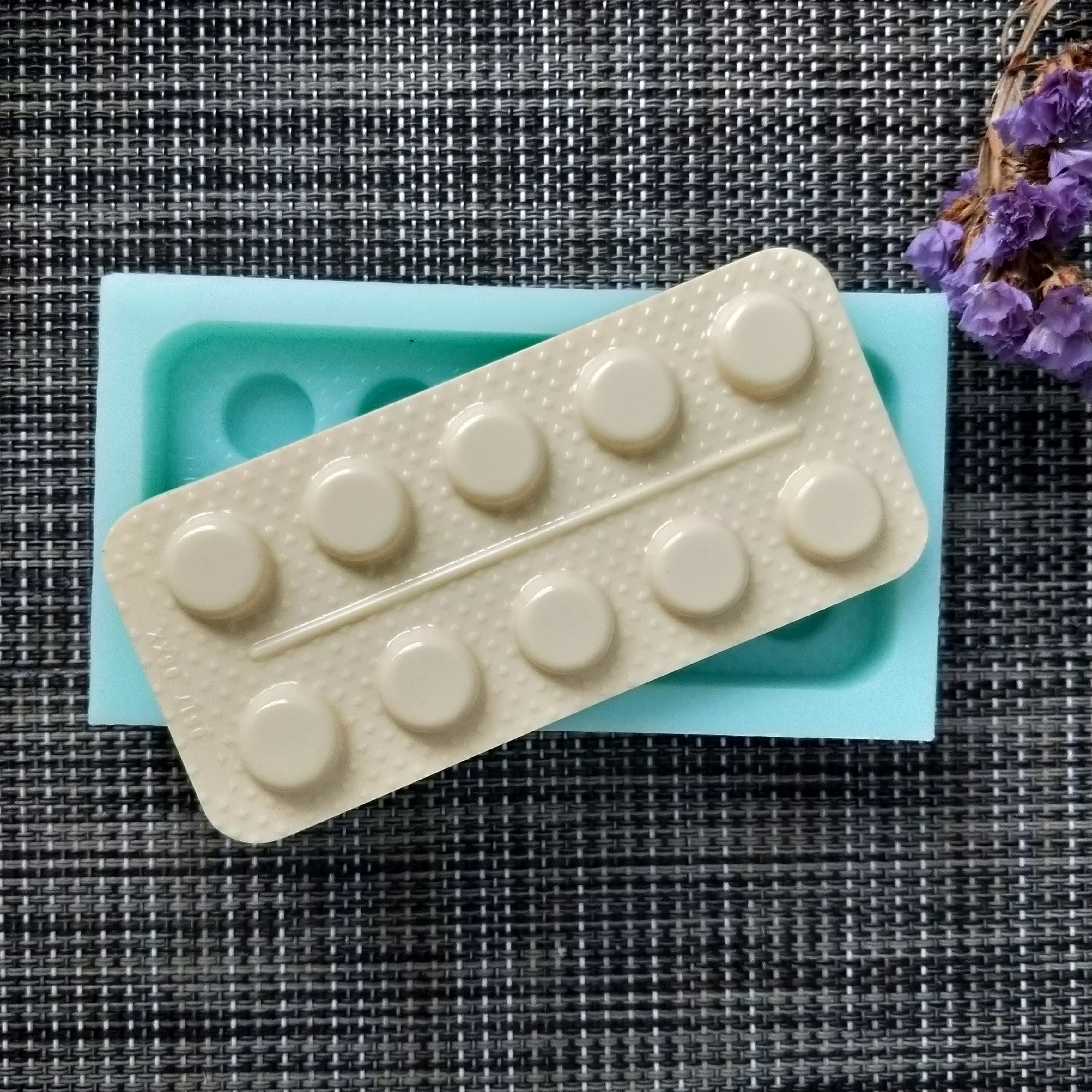 

QT0146 PRZY Pill Medicine Mold Silicone Soap Mould Handmade Soap Making Molds Candle Mold Silicone Resin Clay Mold Eco-friendly