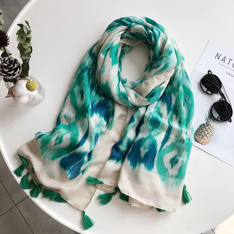 2019 Spring Cotton Ombre Print Tassel Scarves Shawls Beach Travel Long Gradient Color Muffler Wrap Hijab 4 Color Free Shipping