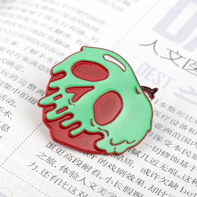 dongsheng Snow White Poison Apple Brooch Skeleton Pins Fashion Skull Enamel Metal Brooches Pin Badge Jewelry Halloween Gifts-40