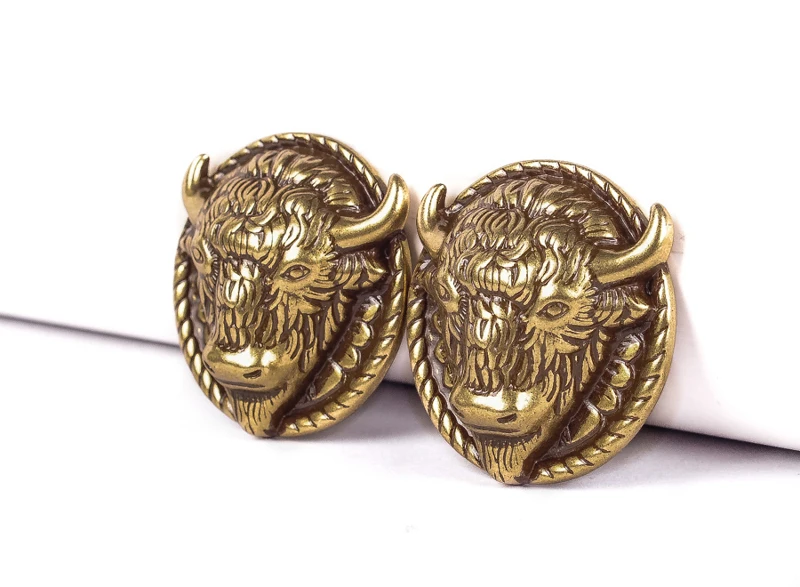 2 Stück 48*50MM Retro Messing Schwerer Büffelkopf Bison-Kopf Lederhandwerk Western Sattelgürtel Conchos mit Schraubbefestigung – Detail 4