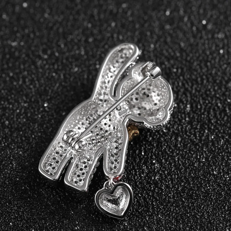 Lovely Bear Zircon Brooches for Women Sweet Teddy Holding Red Heart Enamel Pins Bow knot Brooch Vintage Animal Jewelry Broche