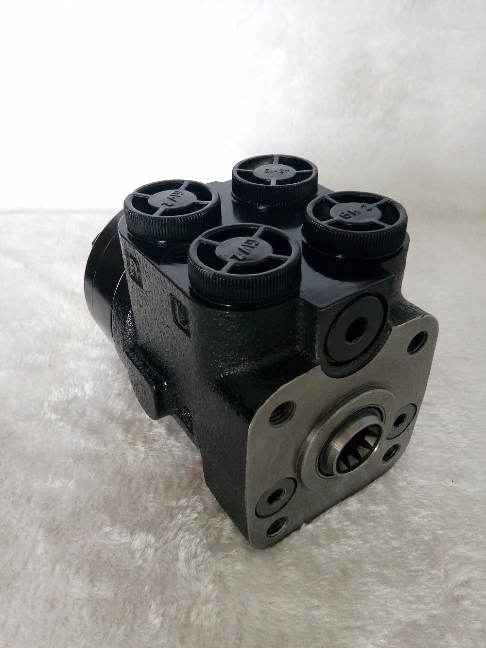 Orbital steering valve on Bulk carriers