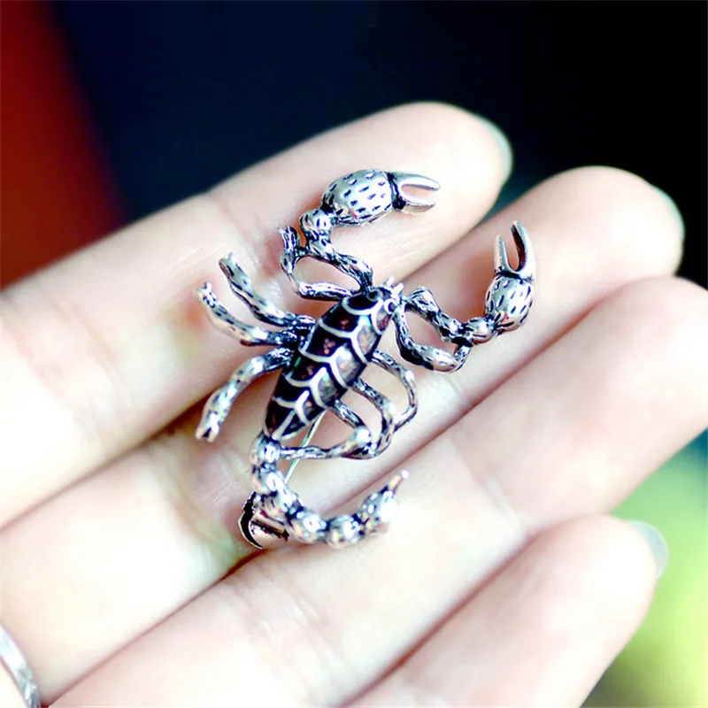 Exaggeration Badges Purple Scorpion Brooches For Women Sexy Jewelry Enamel Esmalte Insect Centipede Brooch Hijab Pins Bijoux