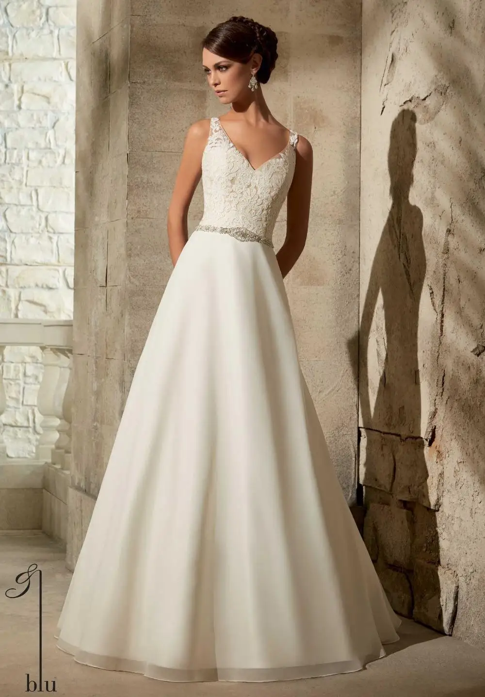 White Wedding Dress Fashion Backless V-neck Sling Beaded Organza Bridal Dress Simple Plus Wedding Dress Stock Size: 4-20w