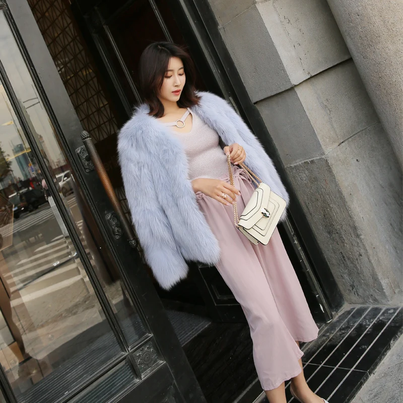 

JKP*2020 Winter New Female Loose Tide Fur Women's Pure Color V Collar Really Fox Fur Grass Coat