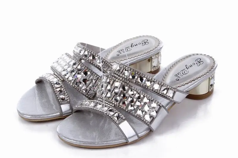 hot 2018 Big Size 34-42 Women Silver Rhinestone Fashion Sweet Comfortable  Summer Med Thick Heels Sandals Ladies Slippers