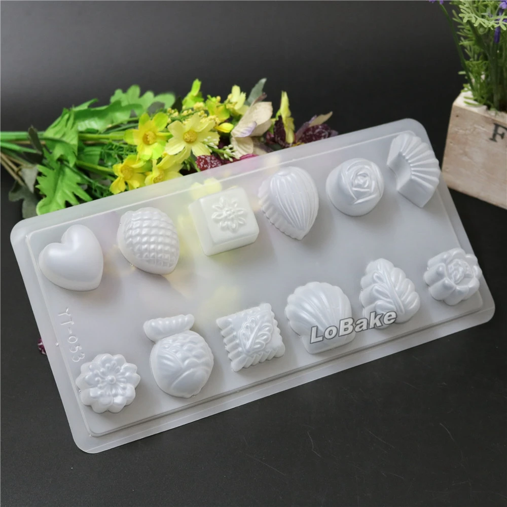 (5pcs/lot) Newest 12 cavities various fruit leaves pineapple shell flower shape plastic chocolate Mold for Home Baking supplies