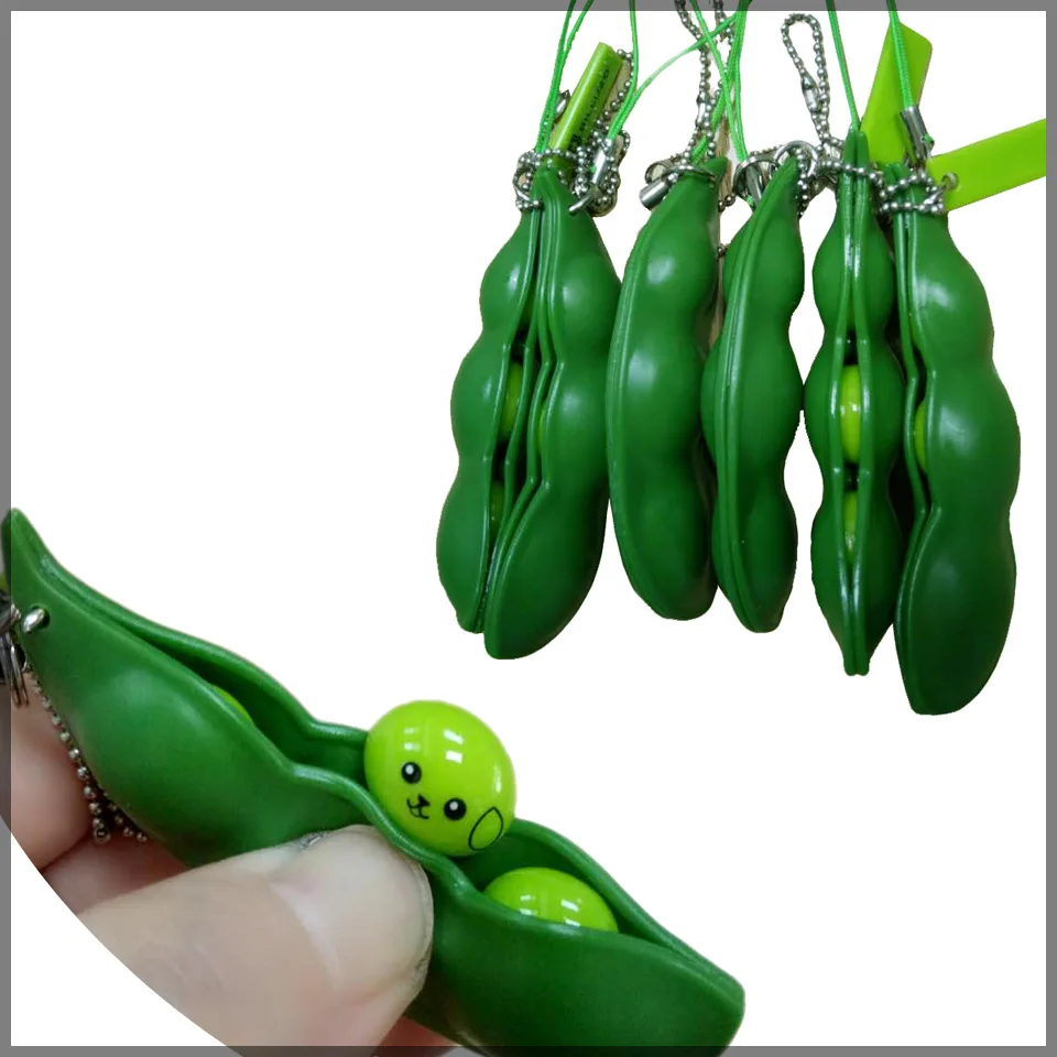 New Creative Extrusion Pea Bean Soybean Edamame Stress Relieve Toy Keychain Cute Fun Key Chain Ring Paty Gift Bag Charms Trinket