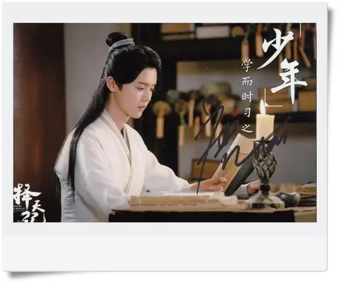 Luhan LU HAN autographed original  photo 4*6 inches collection 2017