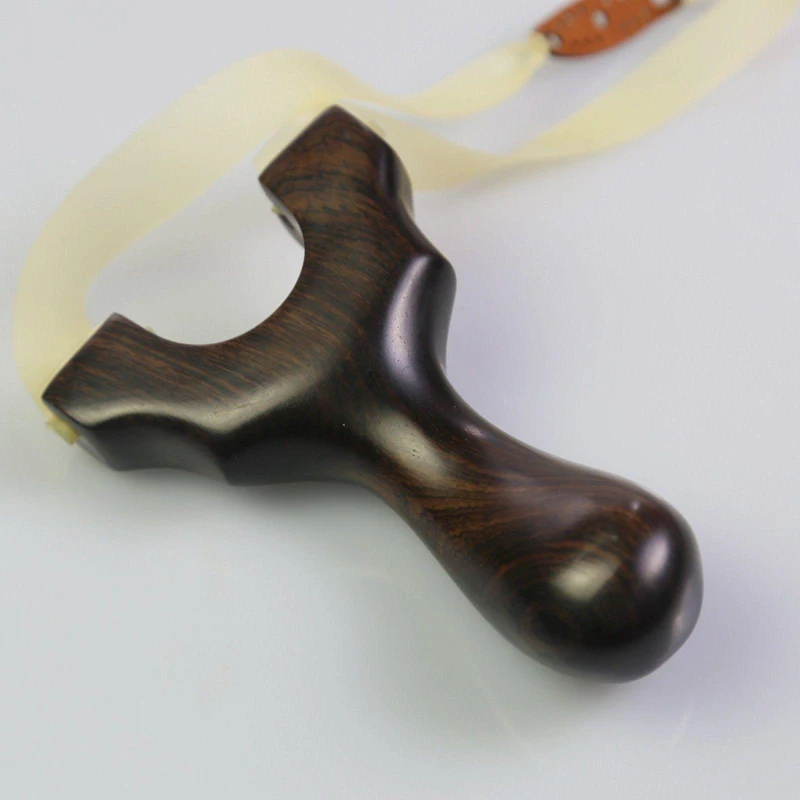 Imagem -03 - New Wooden Fishing Slingshot Ébano Slingshot Poderoso para Caça Catapulta Outdoor Sling Shot Jogos