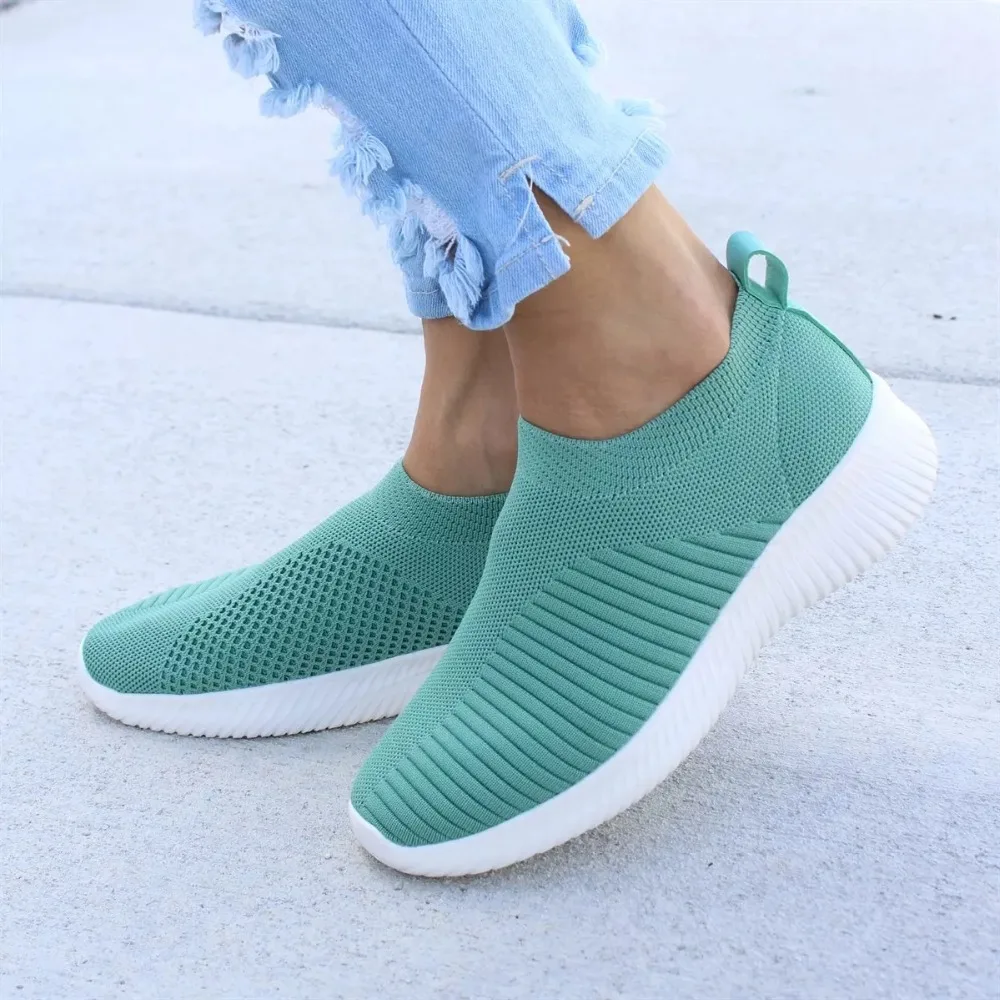 Women Shoes Plus Size 43 Women Vulcanize Shoes Slip On Sock Shoes Female Mesh White Sneakers Women Flat Casual Tenis Feminino