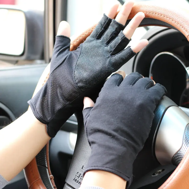 Half Finger Gloves Male Driving Anti-Sun Breathable Summer Thin Semi-Finger Non-Slip Fingerless Man\'s Gloves FS36