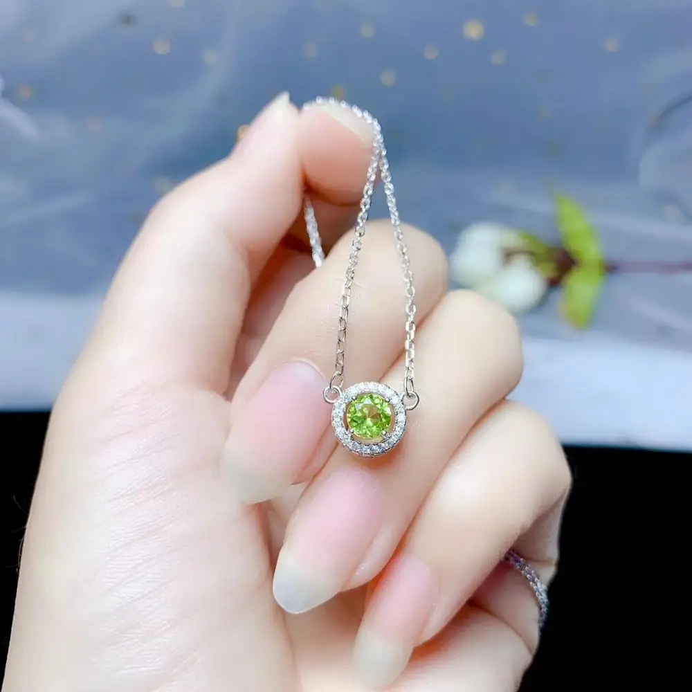 fashion green peridot gemstone  pendant for necklace silver fine jewelry natural gem  round good color birthday anniversary gift