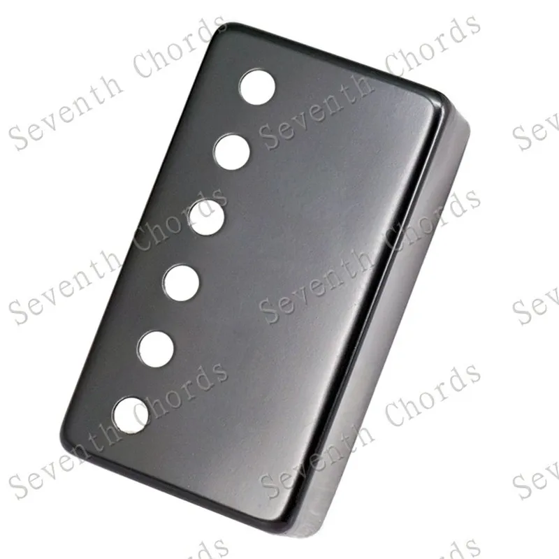 Ein Set mit 2 Stück Messing-Humbucker-Abdeckungen mit 6 Löchern und 6 Saiten für E-Gitarren-Zubehör, in drei Farben. – Detail 5