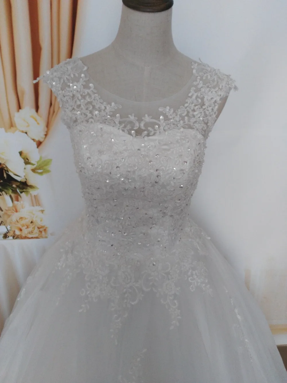 ZJ9128-vestidos de novia elegantes para novias, cuentas de cristal, lentejuelas, blanco marfil, talla grande, escote en forma de corazón Formal con encaje Edg, 2023