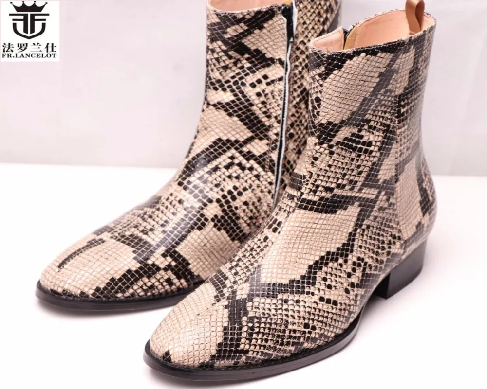 

Fr.Lancelot New Trend Men British Chelsea Boots Fashion High Quality Leather Pointed Toe Brand Boots Print Snakeskin Boots Men