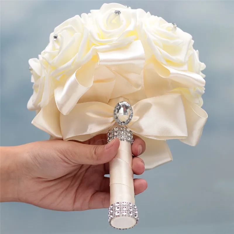 In Voorraad Pure White Diamond Lint Boeket Pe Bloem Schuim Bruidsboeket Ivory Cream Pe Rose De Mariage Wedding BouquetsW2018