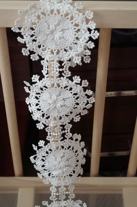 10 Yards Off White Guipure Lace Trim With Snowflakes Venise Lace Trim With Round Floral Patterns Premium French Lace Trim