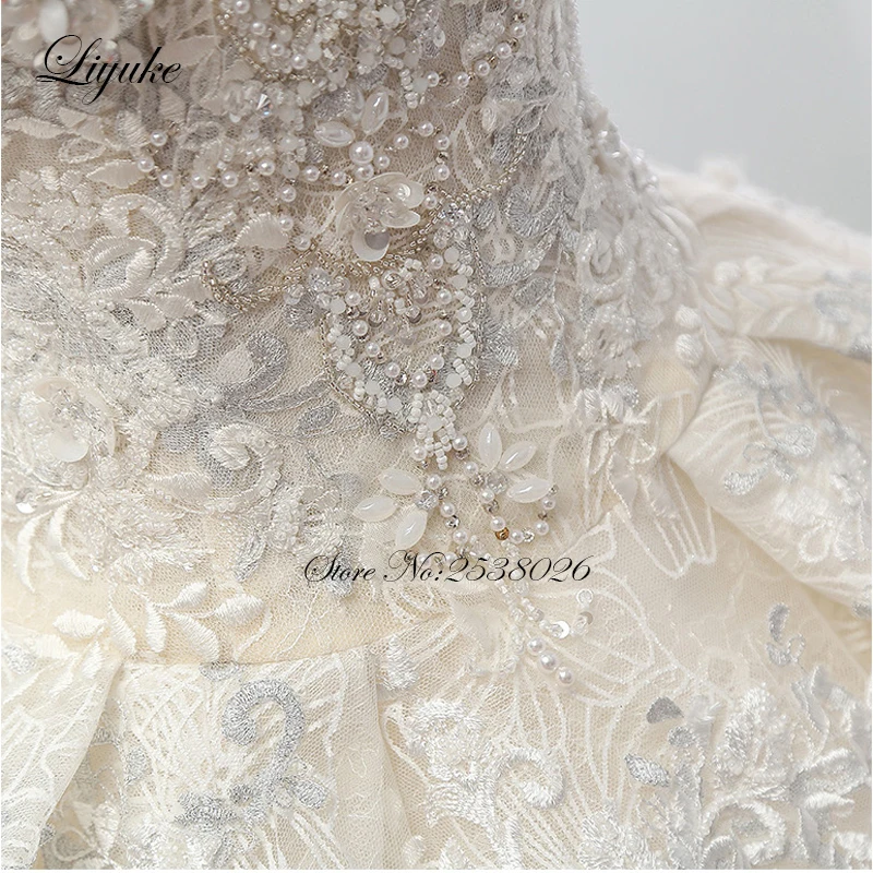 Liyuke Luxurious Vintage Ball Gown Wedding Dress Appliques Lace Beading Chapel Train  Lace Up Bridal Dress